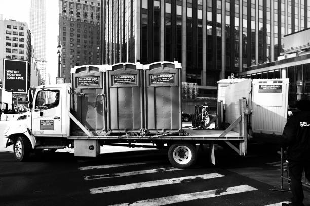 Best Portable toilet rental cost  in Three Rivers, TX